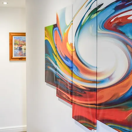 The At Malt Kiln 度假居 *